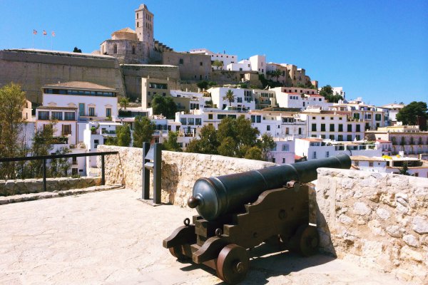 ibiza- old.town