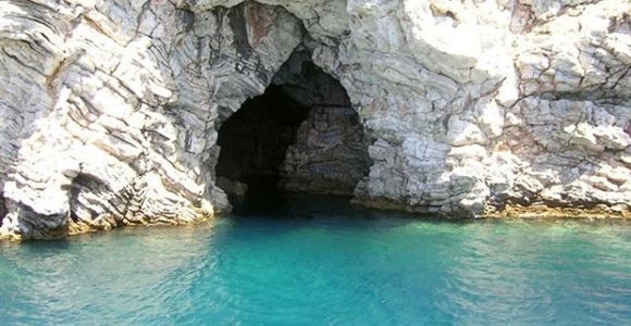 fosforlu mağara