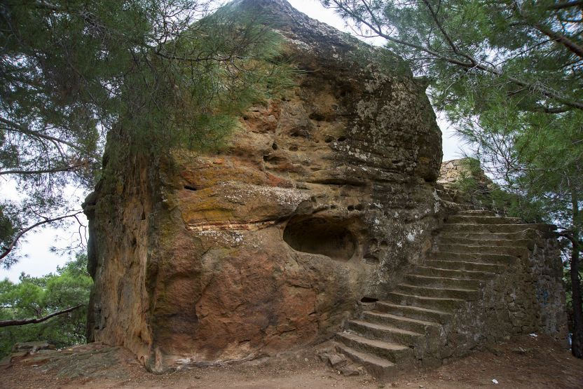 Zeus altarı